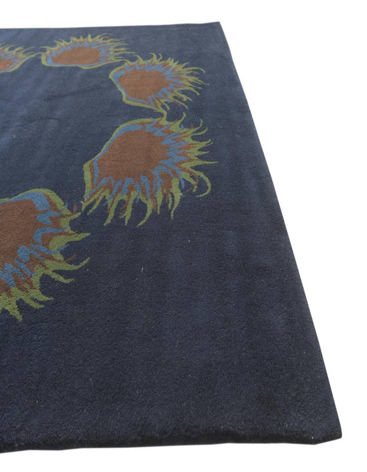 Detail image of  7' 6 x 7' 7 Luna Square Rug