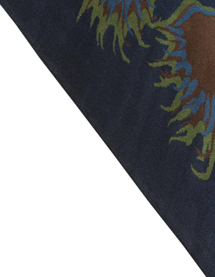 Detail image of  7' 6 x 7' 7 Luna Square Rug