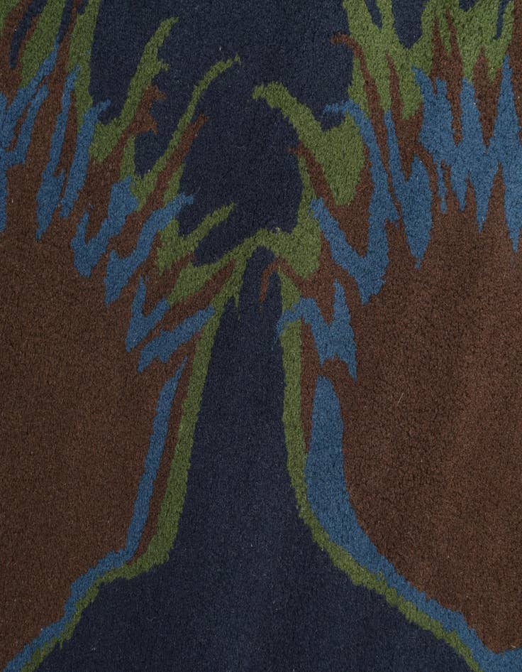 Detail image of  7' 6 x 7' 7 Luna Square Rug