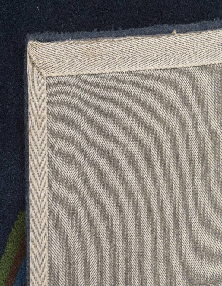 Detail image of  7' 6 x 7' 7 Luna Square Rug