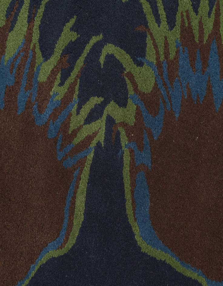 Detail image of  7' 6 x 7' 7 Luna Square Rug