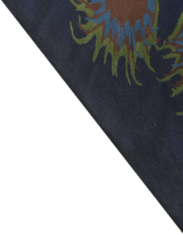 Detail image of  7' 6 x 7' 6 Luna Square Rug