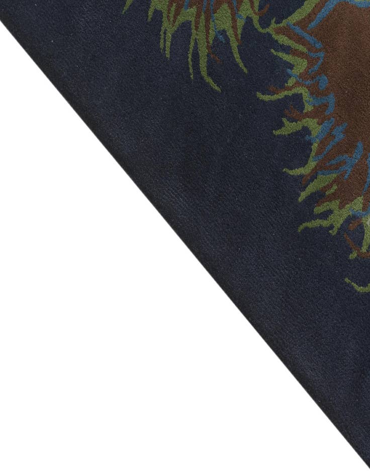 Detail image of  7' 6 x 7' 7 Luna Square Rug