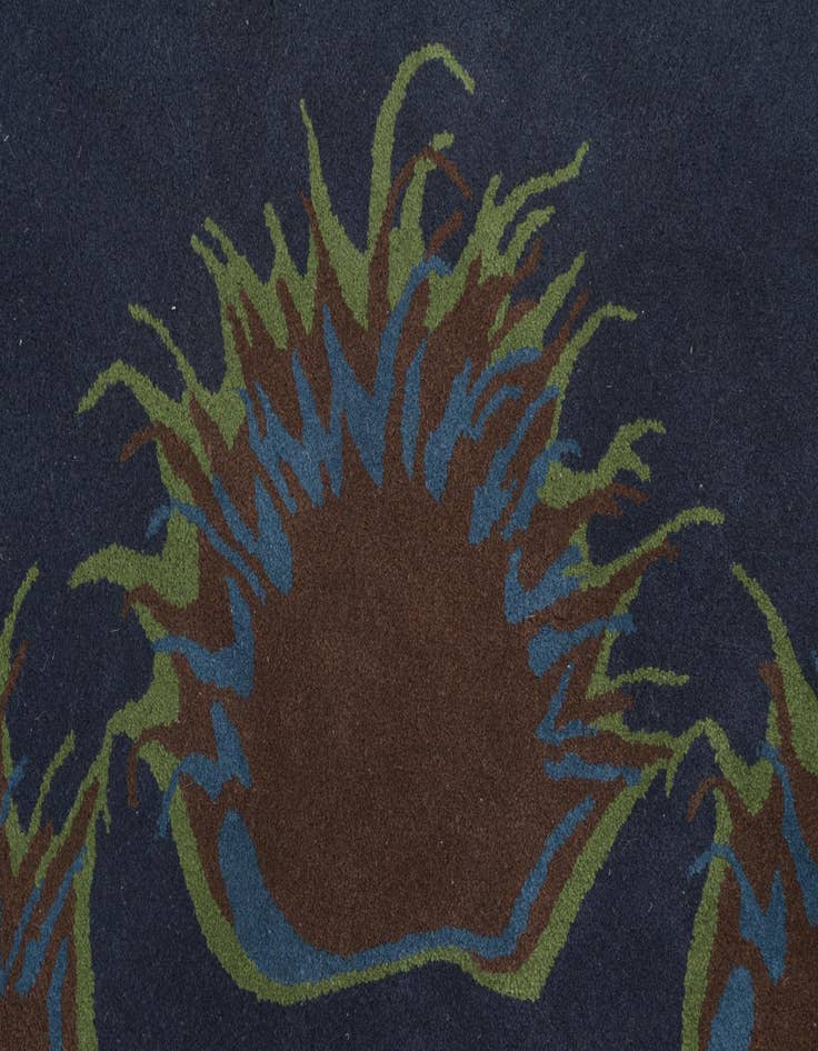 Detail image of  7' 6 x 7' 7 Luna Square Rug