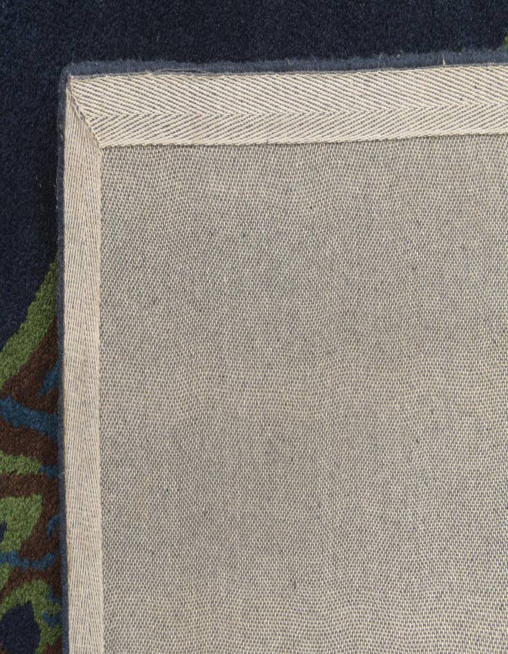 Detail image of  7' 6 x 7' 7 Luna Square Rug