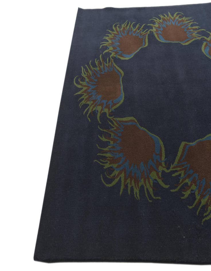 Detail image of  7' 6 x 7' 7 Luna Square Rug