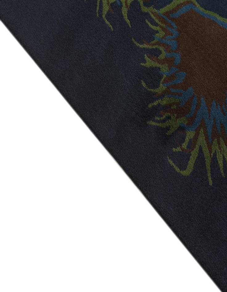 Detail image of  7' 6 x 7' 6 Luna Square Rug