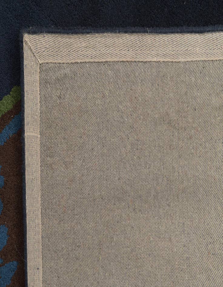 Detail image of  7' 6 x 7' 6 Luna Square Rug