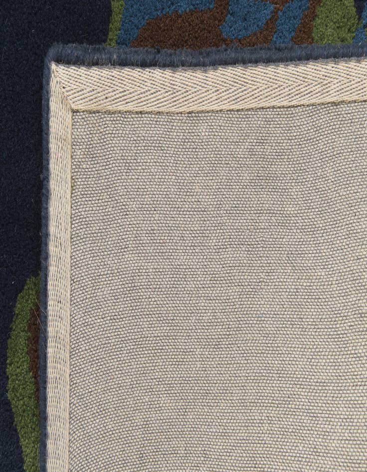 Detail image of  7' 6 x 7' 7 Luna Square Rug