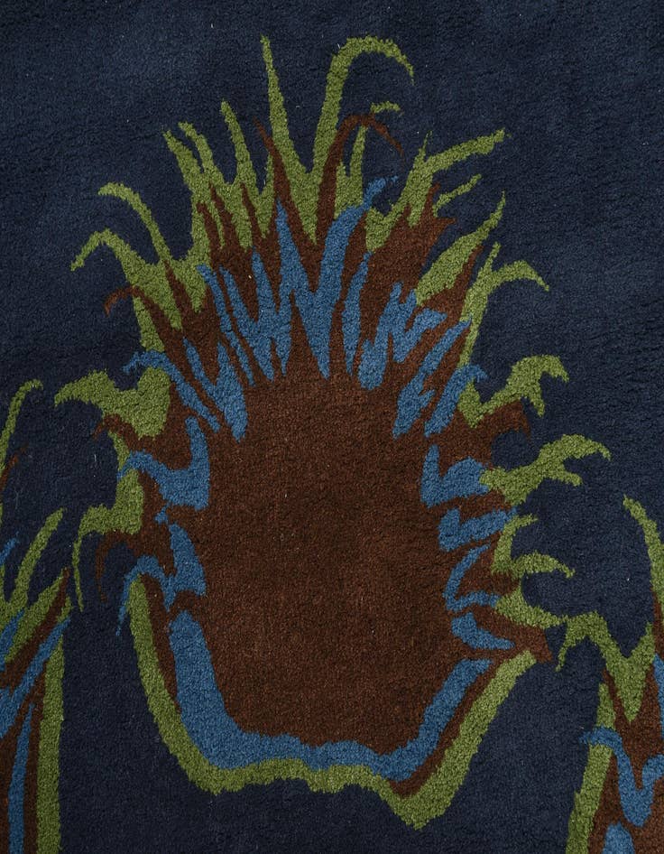 Detail image of  7' 6 x 7' 7 Luna Square Rug