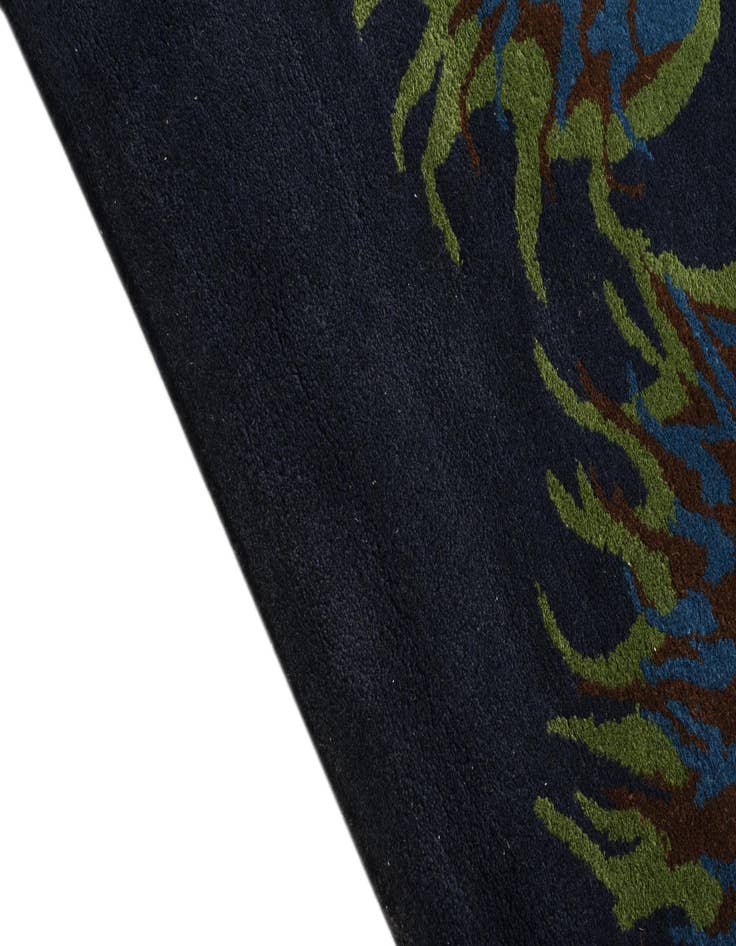 Detail image of  7' 6 x 7' 6 Luna Square Rug