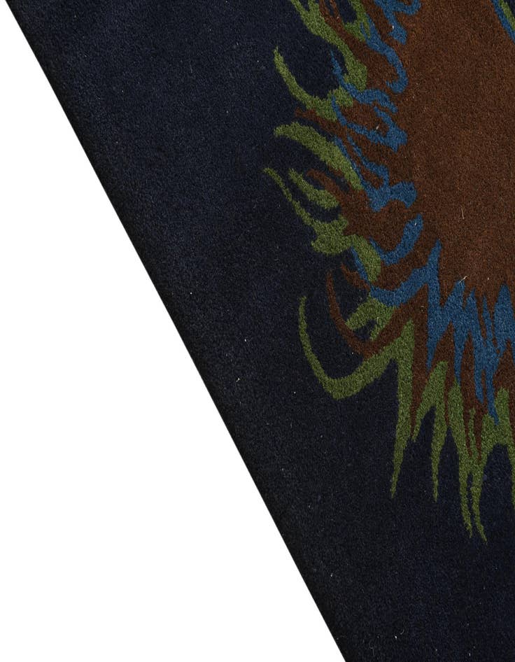Detail image of  7' 6 x 7' 7 Luna Square Rug