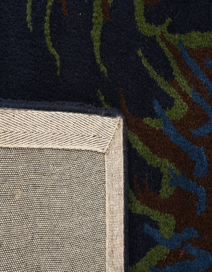 Detail image of  7' 6 x 7' 6 Luna Square Rug