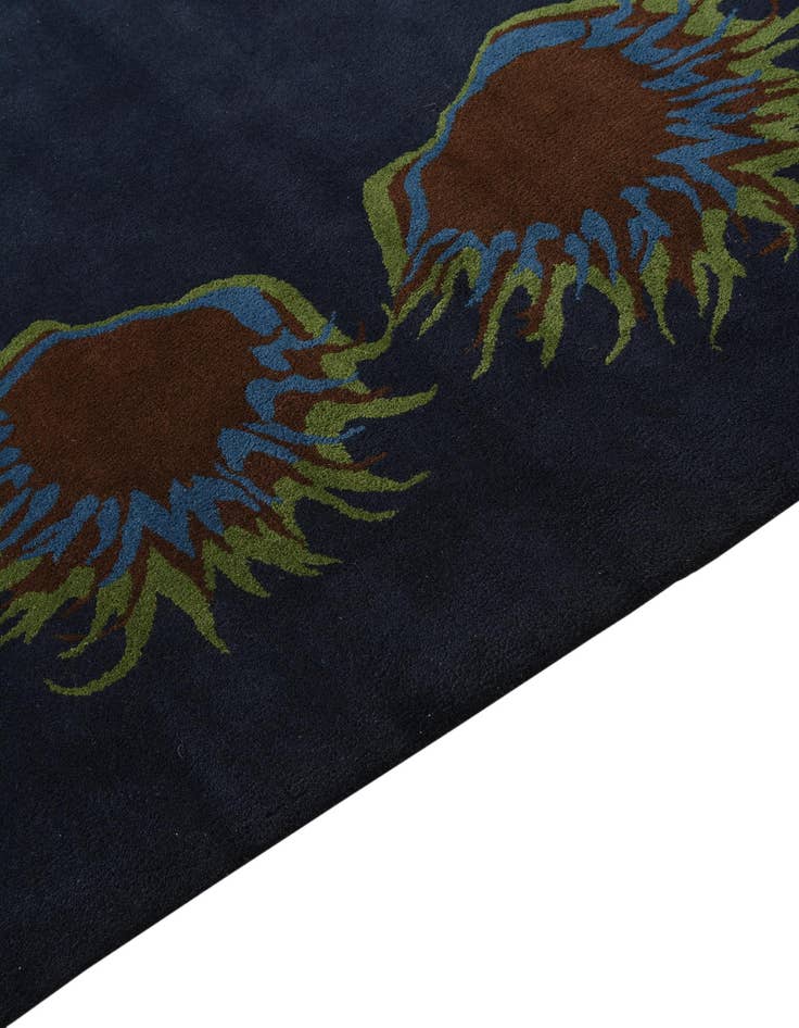 Detail image of  7' 6 x 7' 6 Luna Square Rug