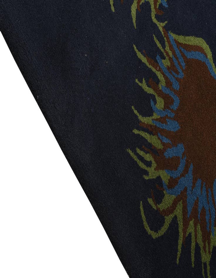 Detail image of  7' 4 x 7' 7 Luna Square Rug