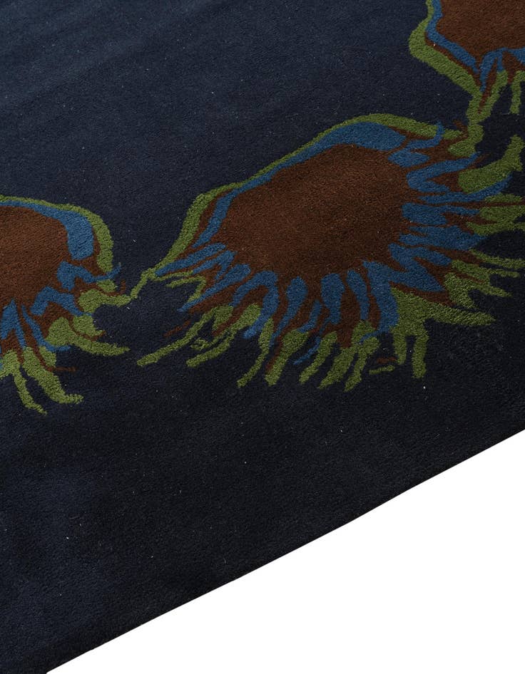 Detail image of  7' 6 x 7' 7 Luna Square Rug