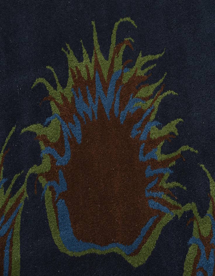 Detail image of  7' 6 x 7' 8 Luna Square Rug