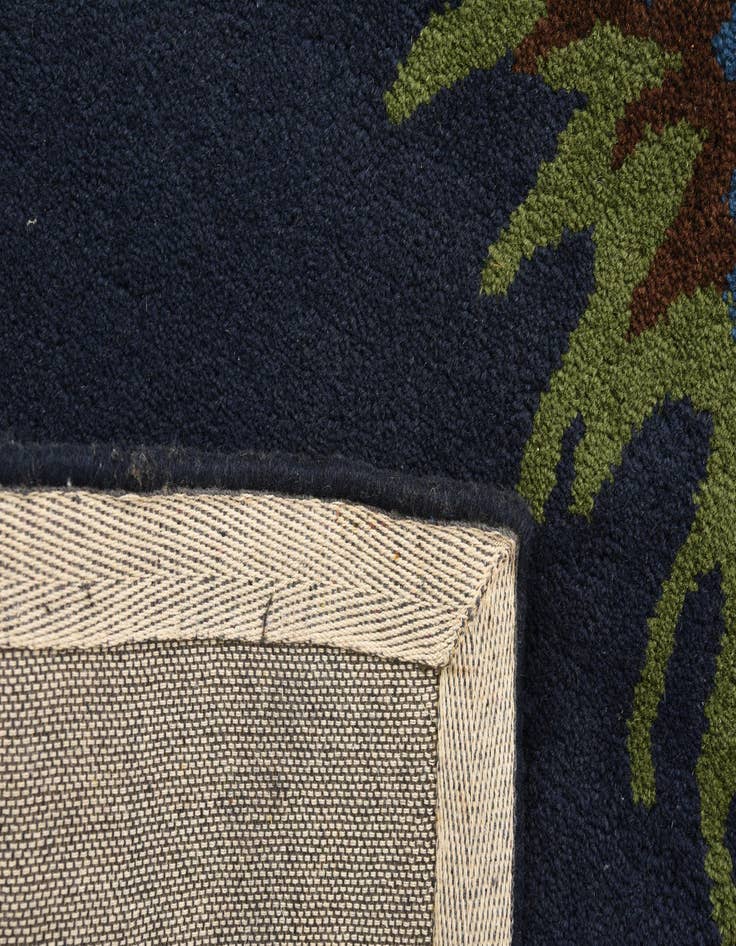 Detail image of  7' 6 x 7' 7 Luna Square Rug