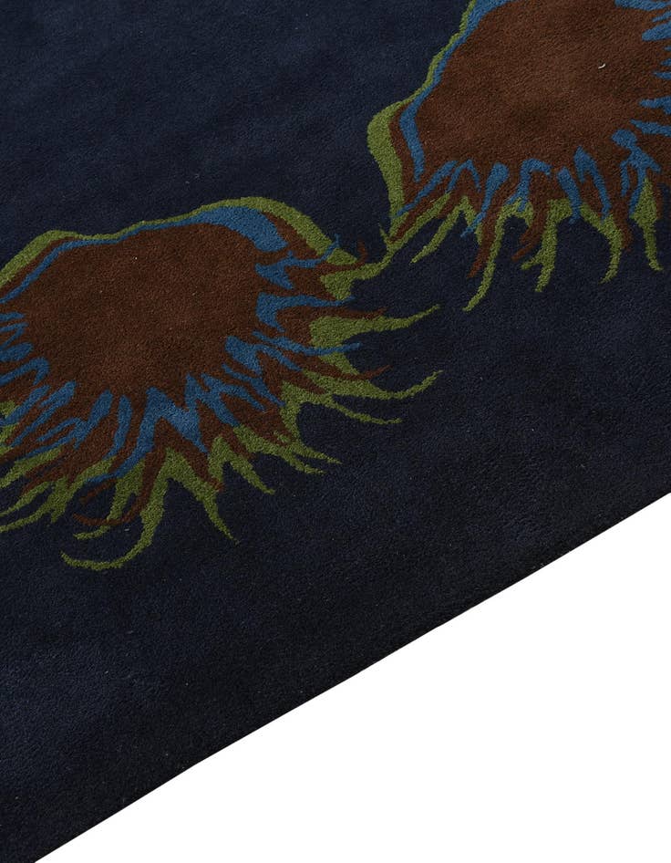 Detail image of  7' 6 x 7' 6 Luna Square Rug