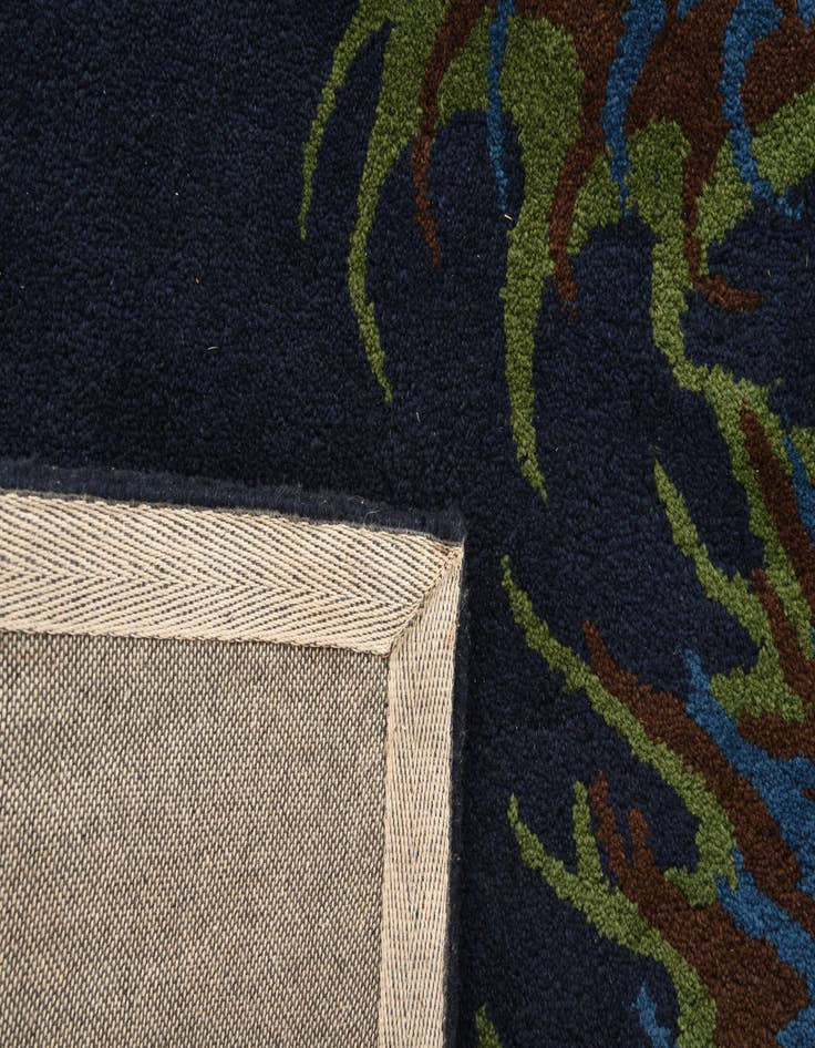 Detail image of  7' 6 x 7' 6 Luna Square Rug