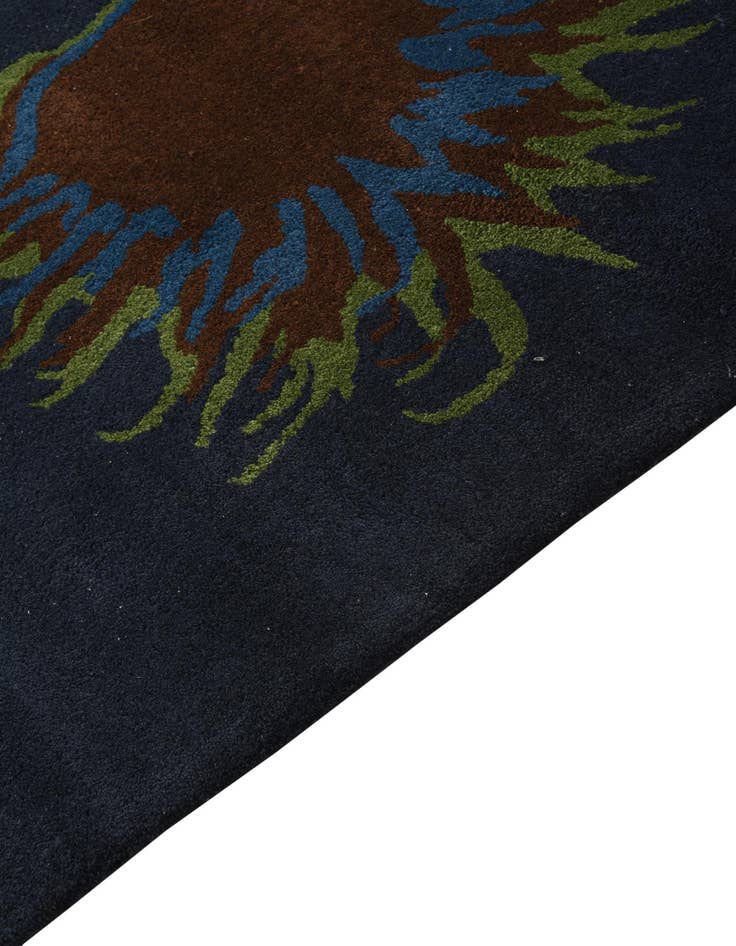 Detail image of  7' 6 x 7' 6 Luna Square Rug