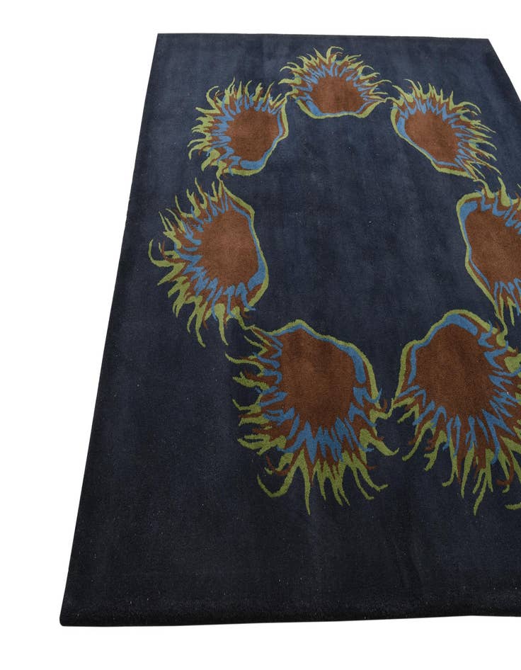 Detail image of  7' 6 x 7' 8 Luna Square Rug