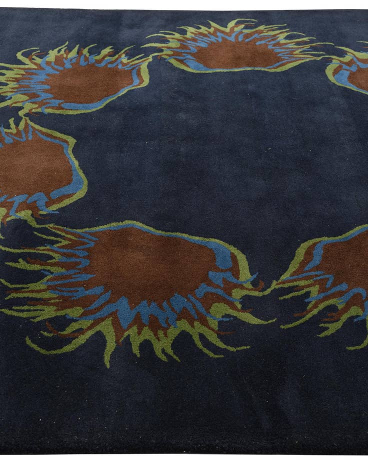 Detail image of  7' 6 x 7' 8 Luna Square Rug
