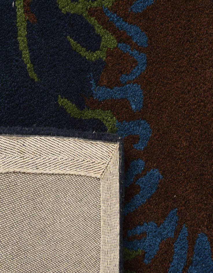 Detail image of  7' 5 x 7' 6 Luna Square Rug
