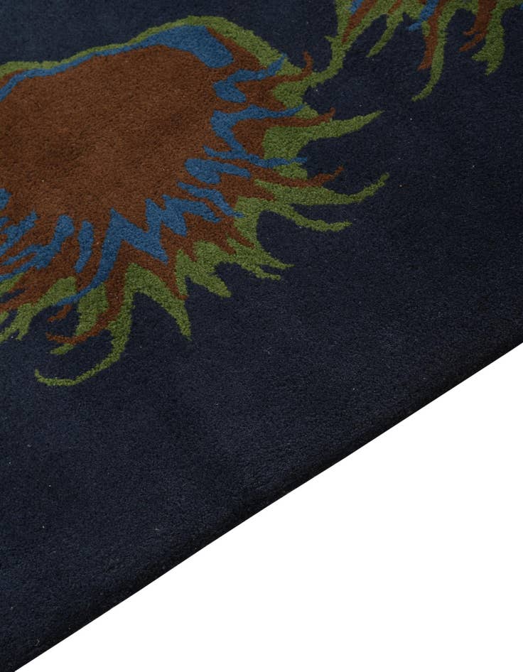 Detail image of  7' 6 x 7' 6 Luna Square Rug
