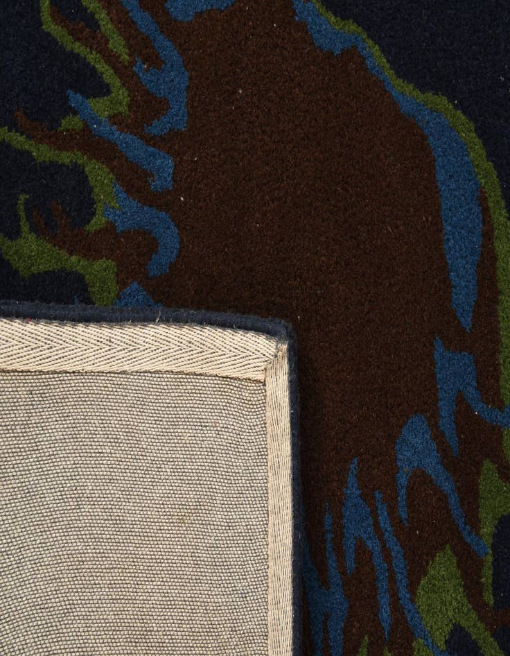 Detail image of  7' 6 x 7' 7 Luna Square Rug