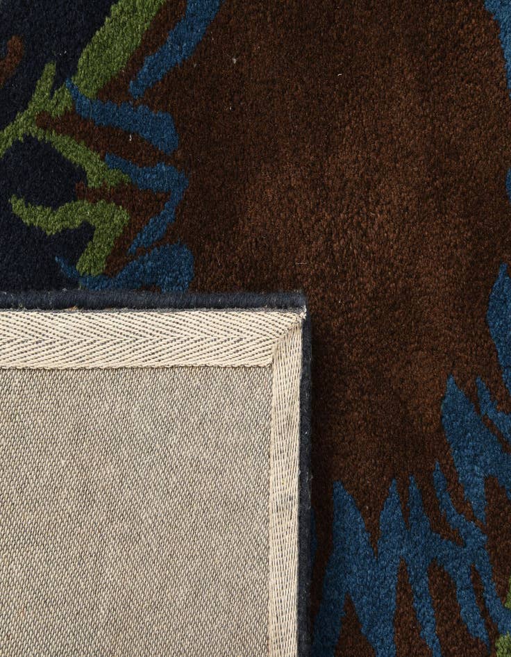 Detail image of  7' 6 x 7' 6 Luna Square Rug