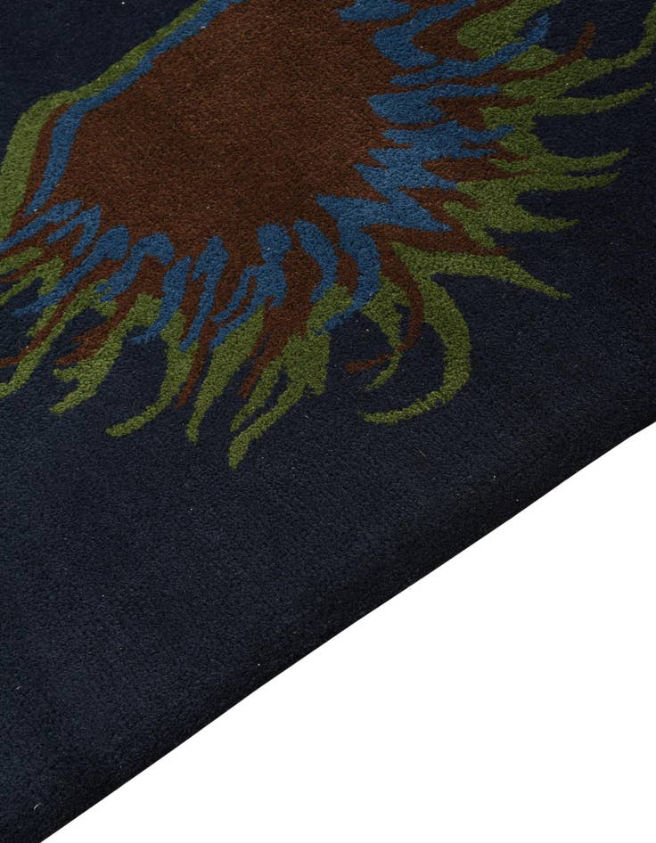 Detail image of  7' 6 x 7' 7 Luna Square Rug