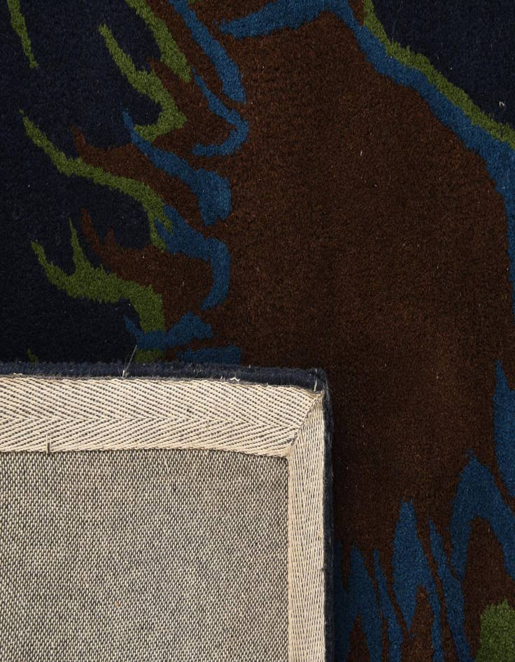 Detail image of  7' 5 x 7' 7 Luna Square Rug