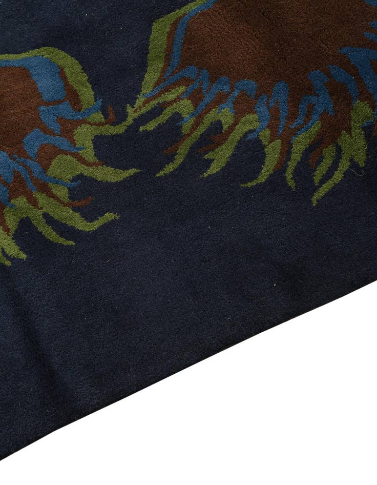 Detail image of  7' 4 x 7' 5 Luna Square Rug