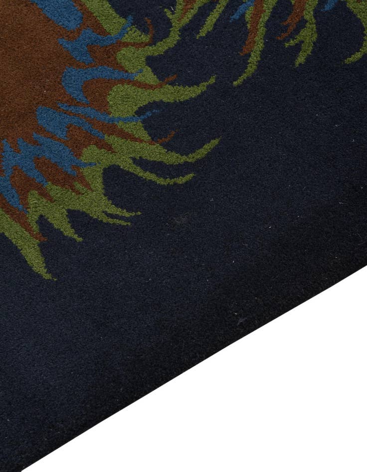 Detail image of  7' 6 x 7' 7 Luna Square Rug