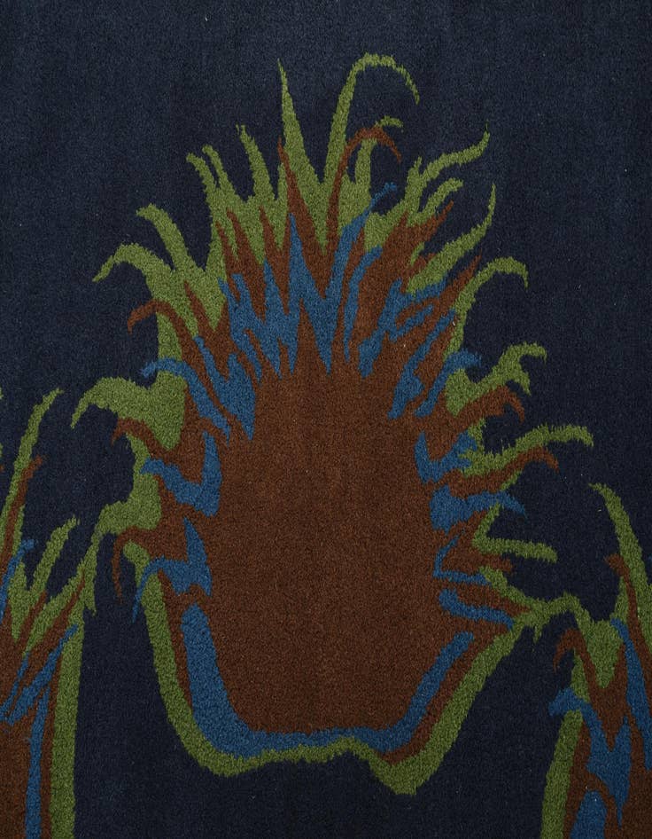 Detail image of  7' 6 x 7' 7 Luna Square Rug