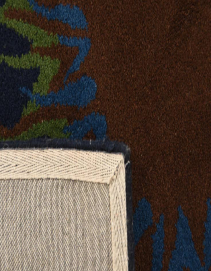 Detail image of  7' 6 x 7' 7 Luna Square Rug