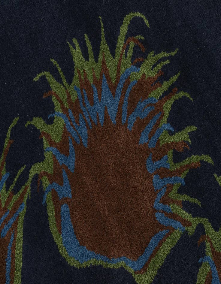 Detail image of  7' 6 x 7' 7 Luna Square Rug