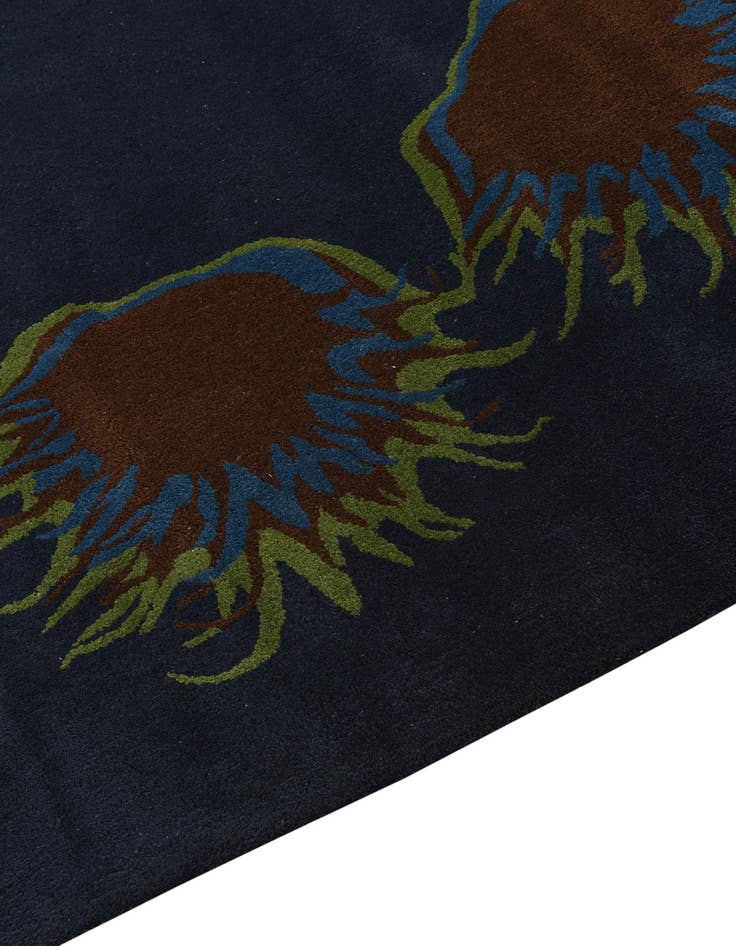 Detail image of  7' 5 x 7' 7 Luna Square Rug