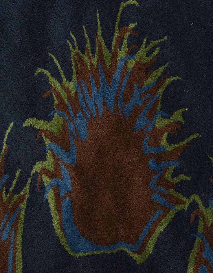 Detail image of  7' 3 x 7' 6 Luna Square Rug