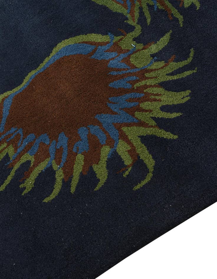 Detail image of  7' 6 x 7' 7 Luna Square Rug