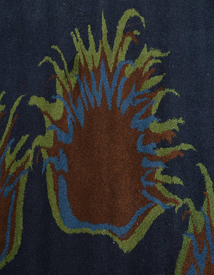 Detail image of  7' 6 x 7' 7 Luna Square Rug
