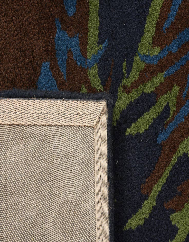 Detail image of  7' 5 x 7' 5 Luna Square Rug