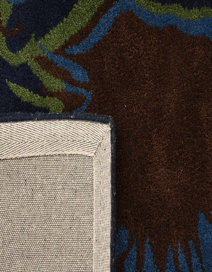 Detail image of  7' 6 x 7' 6 Luna Square Rug