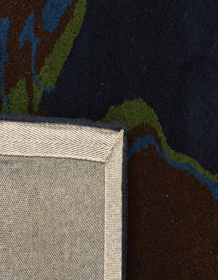 Detail image of  7' 6 x 7' 6 Luna Square Rug