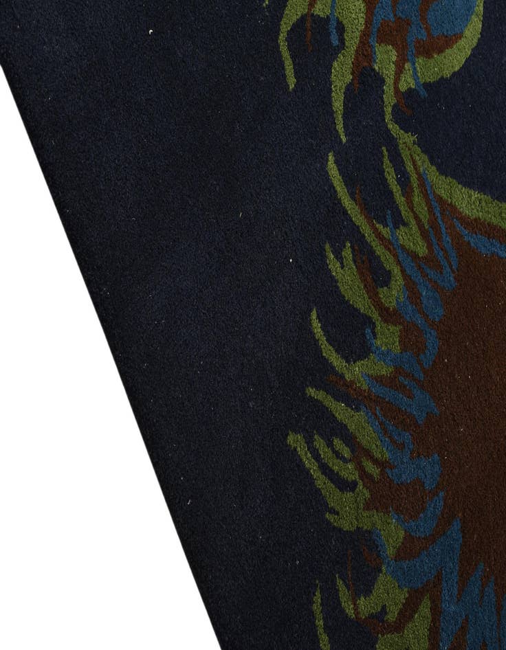 Detail image of  7' 6 x 7' 7 Luna Square Rug