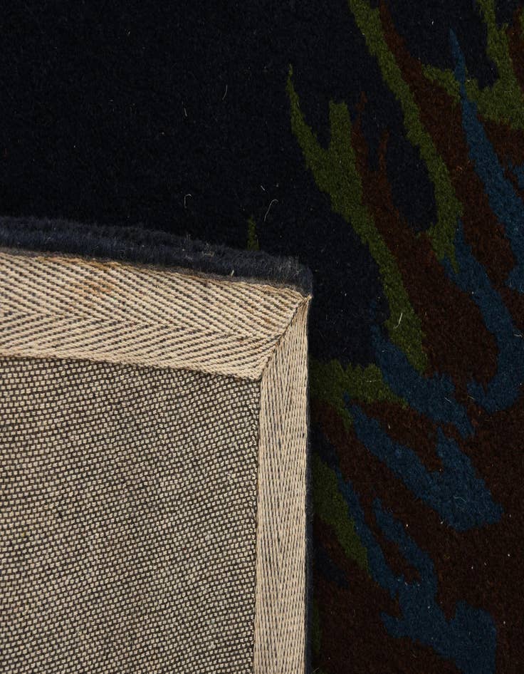 Detail image of  7' 5 x 7' 7 Luna Square Rug