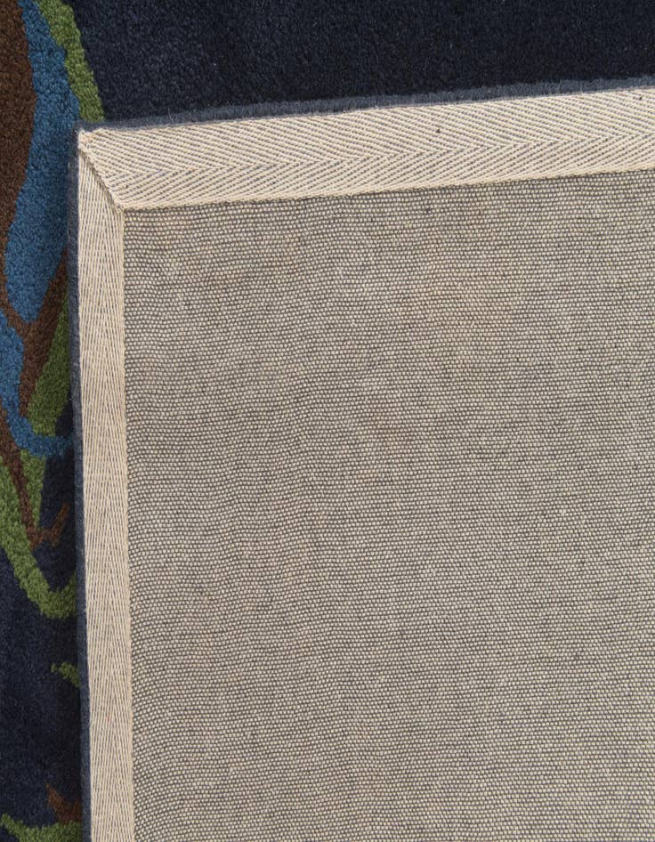 Detail image of  7' 6 x 7' 7 Luna Wool Square Rug