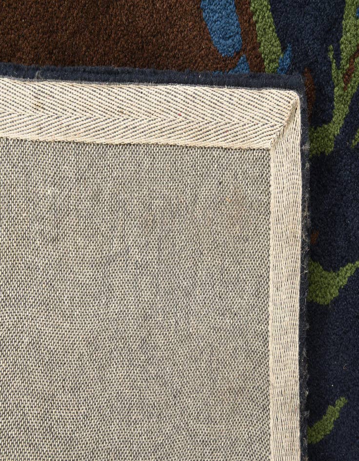 Detail image of  7' 5 x 7' 6 Luna Square Rug