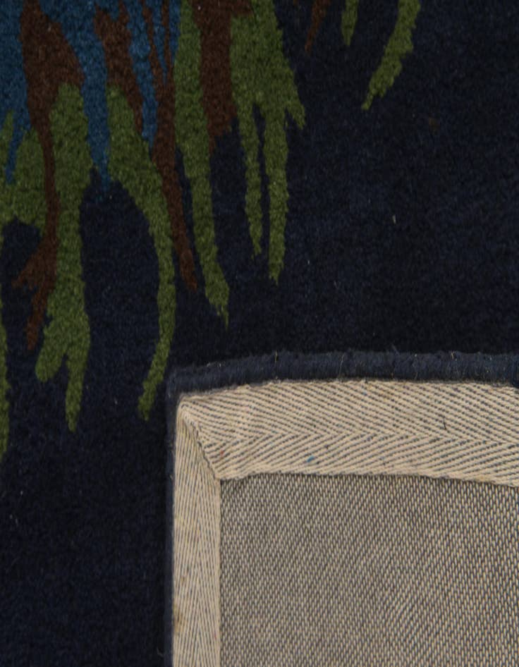Detail image of  7' 6 x 7' 7 Luna Wool Square Rug